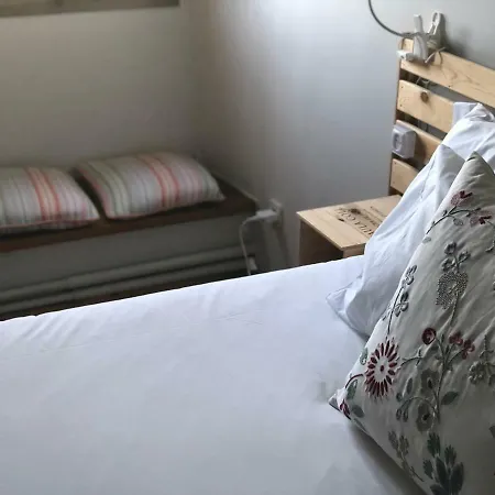 Herberg Santuario De Bellmunt San Pedro de Torelló